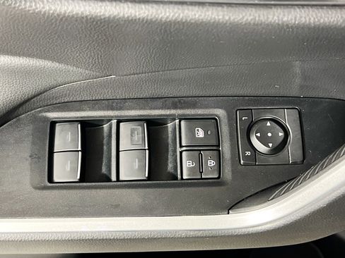 Used 2025 Toyota RAV4 XLE image 16