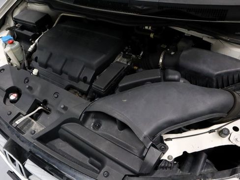 Used 2014 Honda Odyssey EX image 17