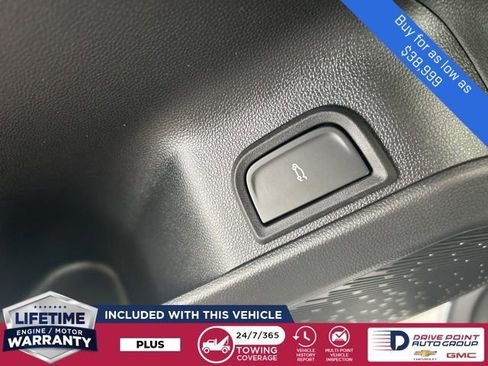 New 2026 GMC Terrain AT4 w/ LPO, Floor Liner Package image 18