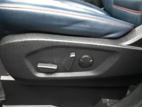 Used 2022 Ford Edge SEL w/ Sport Appearance Package AWD/4WD image 10