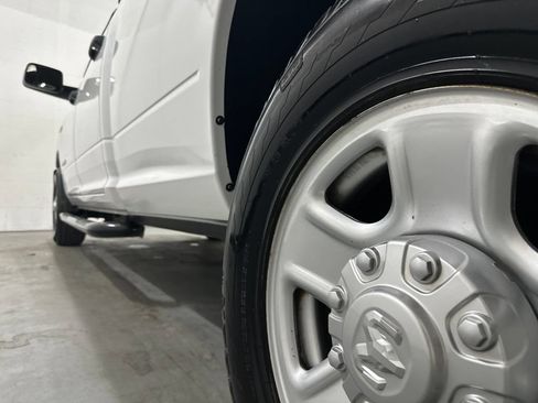 Used 2019 RAM 3500 Tradesman RWD image 16