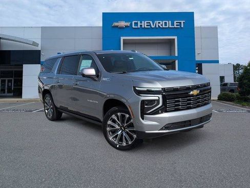 New 2026 Chevrolet Suburban High Country RWD image 3