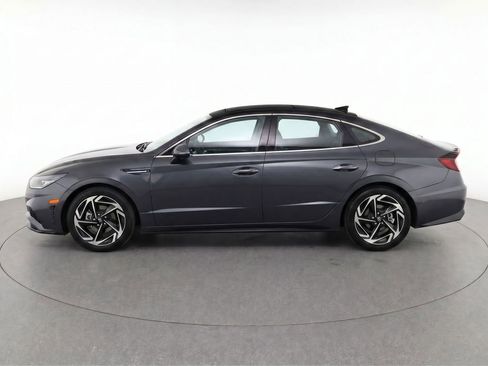 Used 2025 Hyundai Sonata SEL FWD image 6