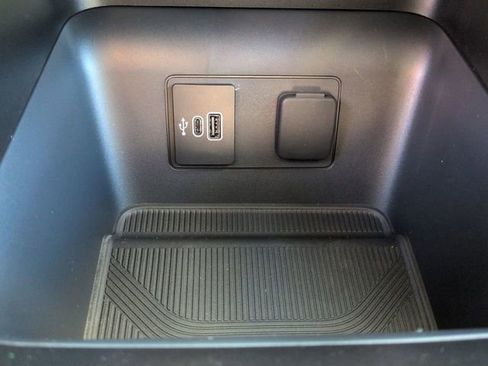 New 2026 Ford Explorer Active image 22