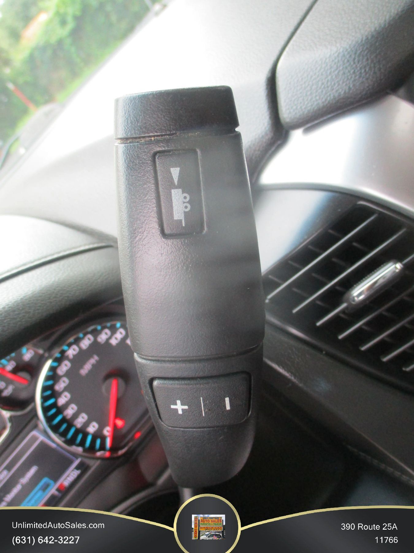 Used 2018 Chevrolet Suburban LT AWD/4WD image 12