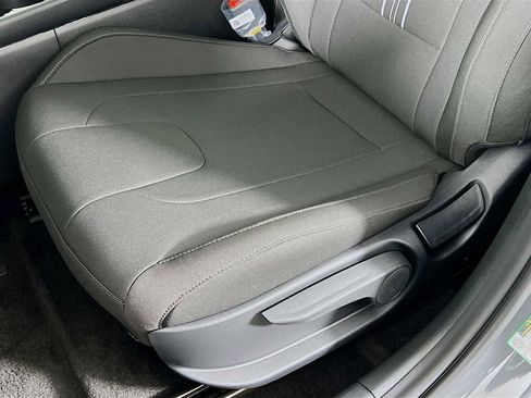 New 2026 Hyundai Elantra SEL Sport Premium image 17