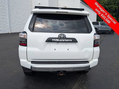 Used 2021 Toyota 4Runner TRD Off-Road Premium AWD/4WD image 6