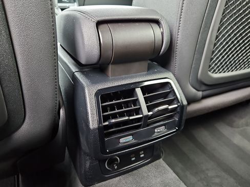 Used 2023 Audi Q3 2.0T Premium Plus w/ Premium Plus Package image 24