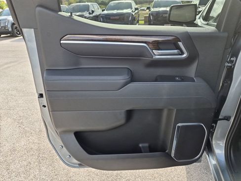 New 2026 GMC Sierra 1500 SLE AWD/4WD image 36