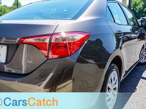 Used 2018 Toyota Corolla LE w/ Carpet Mat Package (TMS) FWD image 7