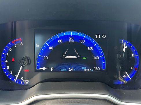 Used 2020 Toyota Corolla XSE image 27