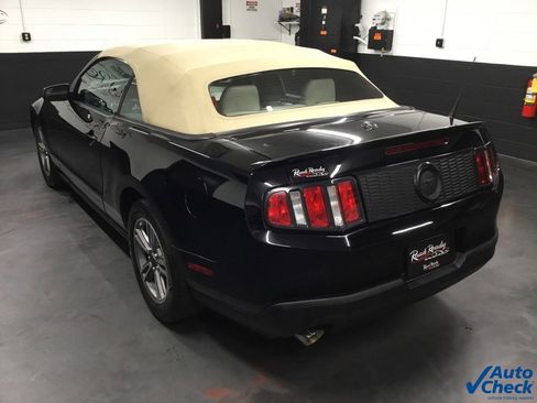 Used 2012 Ford Mustang Premium image 18