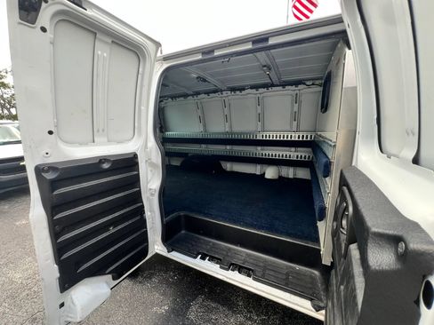 Used 2020 Chevrolet Express 2500 RWD image 11