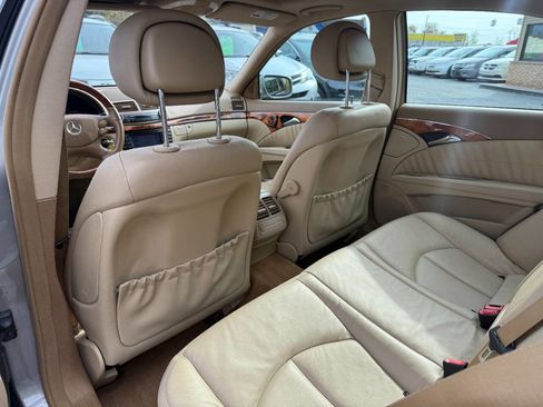 Used 2008 Mercedes-Benz E 320 BlueTEC Sedan image 24