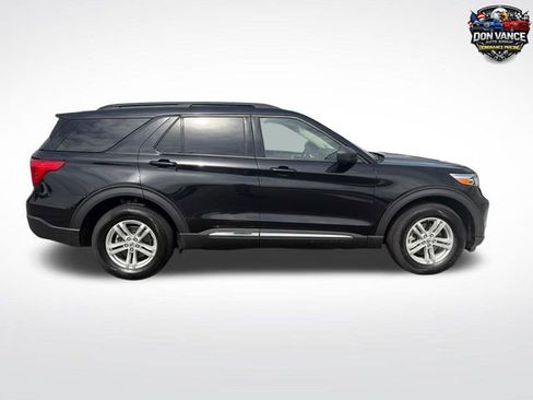Used 2023 Ford Explorer XLT w/ Equipment Group 202A AWD/4WD image 6