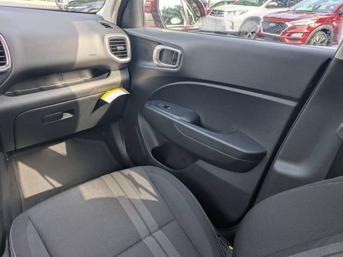Certified 2026 Hyundai Venue SEL FWD image 17