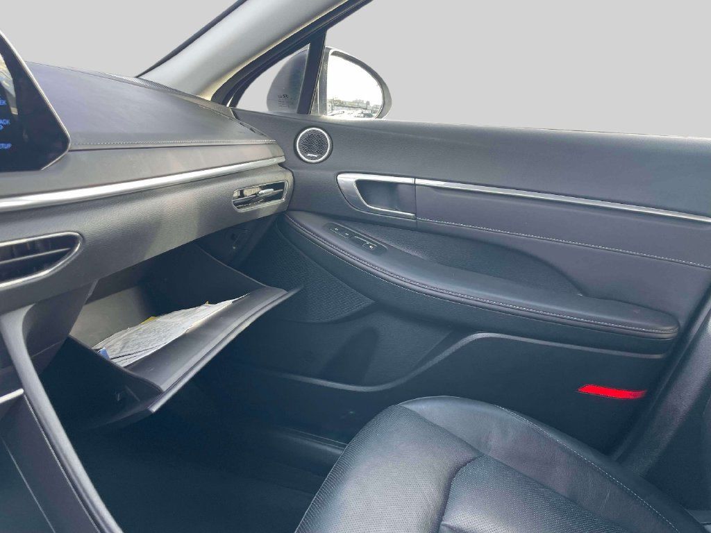 Used 2023 Hyundai Sonata Limited w/ Cargo Package FWD image 34