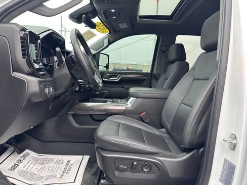 Used 2024 Chevrolet Silverado 3500 LTZ w/ LTZ Premium Package image 11