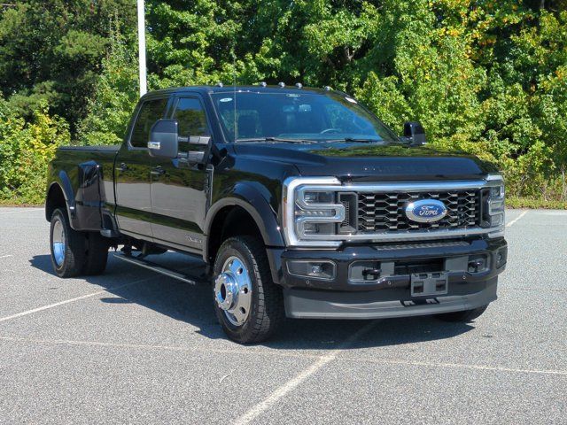 Used 2025 Ford F450 Platinum w/ FX4 Off-Road Package AWD/4WD image 1