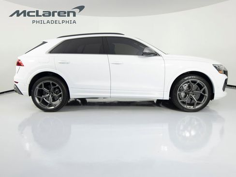 Used 2025 Audi RS Q8 performance image 4