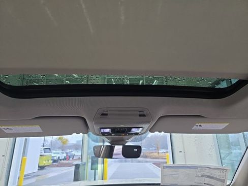 New 2026 Volkswagen Atlas Peak Edition image 15