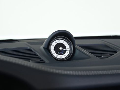 New 2026 Porsche 911 Carrera 4S image 21