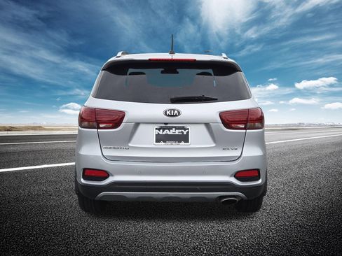 Used 2019 Kia Sorento EX FWD image 17
