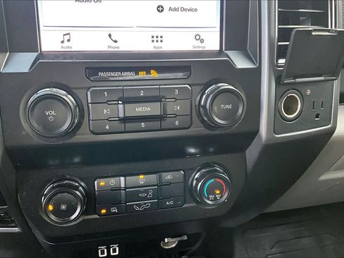 Used 2019 Ford F150 XLT w/ Max Trailer Tow Package image 35