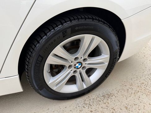 Used 2018 BMW 330i xDrive Sedan AWD/4WD image 3