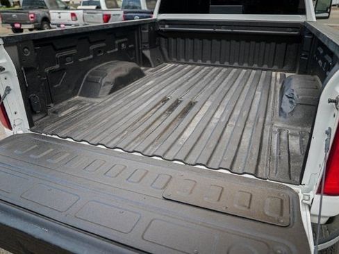 Used 2021 Chevrolet Silverado 2500 LTZ w/ LTZ Convenience Package AWD/4WD image 11