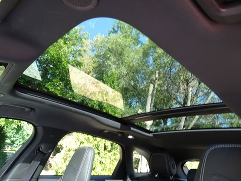 Certified 2025 Jaguar F-PACE R-Dynamic S image 14