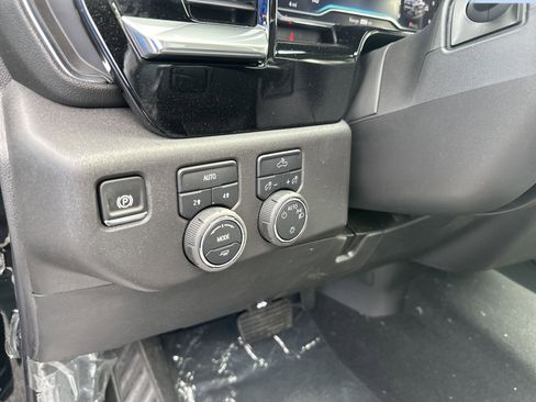 New 2025 Chevrolet Silverado 1500 LT image 12
