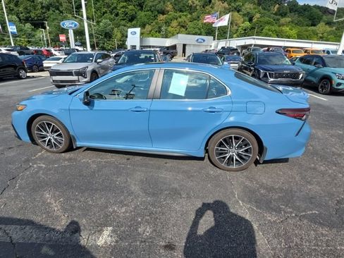 Used 2024 Toyota Camry SE w/ Cold Weather Package AWD/4WD image 4
