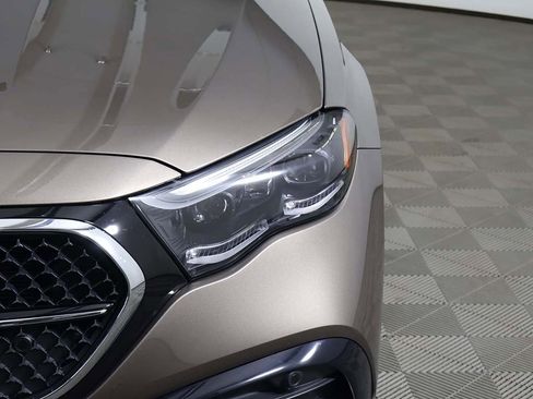 Used 2025 Mercedes-Benz E 450 4MATIC Sedan w/ Multicontour Seating Package image 17