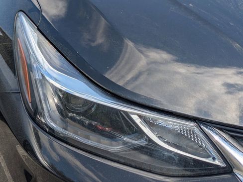 Used 2019 Chevrolet Cruze Premier FWD image 10