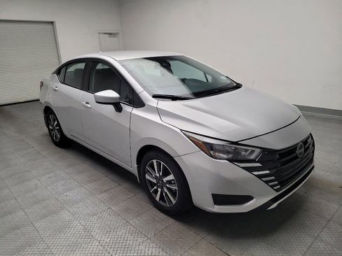 Used 2025 Nissan Versa SV w/ Trunk Package FWD image 13