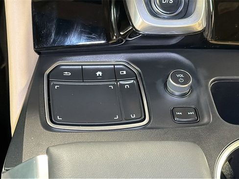 Used 2023 Acura MDX SH-AWD w/ Technology Package image 25