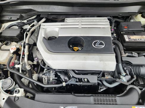 Used 2021 Lexus UX 200 w/ Premium Package image 43