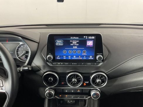 Used 2024 Nissan Sentra SV FWD image 13