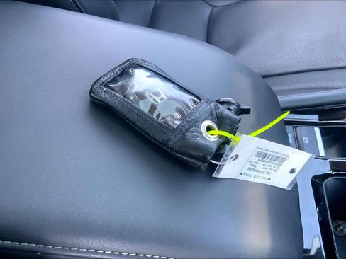 Used 2023 Honda Accord Touring image 14