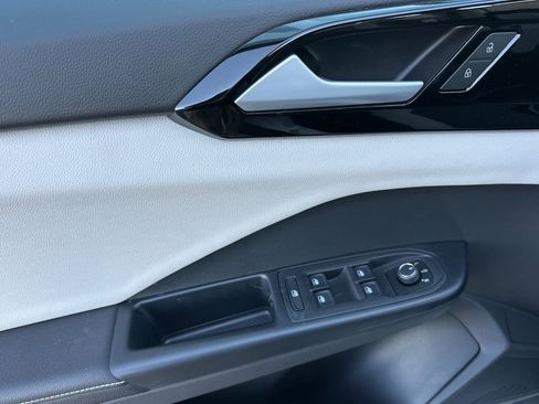 New 2026 Volkswagen Taos S FWD image 11