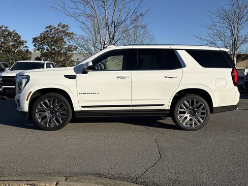 Used 2025 GMC Yukon Denali Ultimate image 2