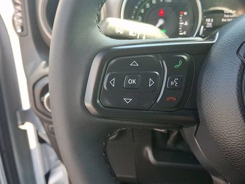 Used 2023 Jeep Wrangler Unlimited w/ Cold Weather Group AWD/4WD image 20