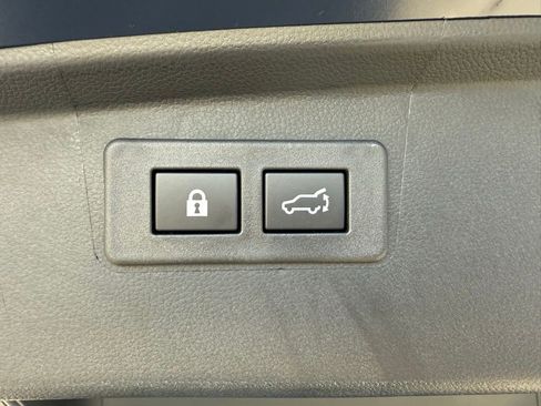 New 2025 Subaru Outback Touring image 30