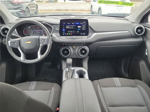 Used 2023 Chevrolet Blazer LT image 8