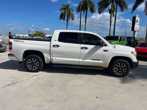 Used 2015 Toyota Tundra SR5 image 6