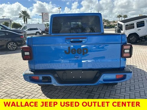 Used 2023 Jeep Gladiator Overland image 7