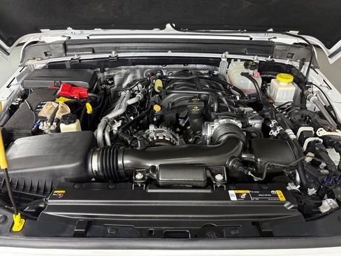 Used 2024 Jeep Gladiator Sport AWD/4WD image 43