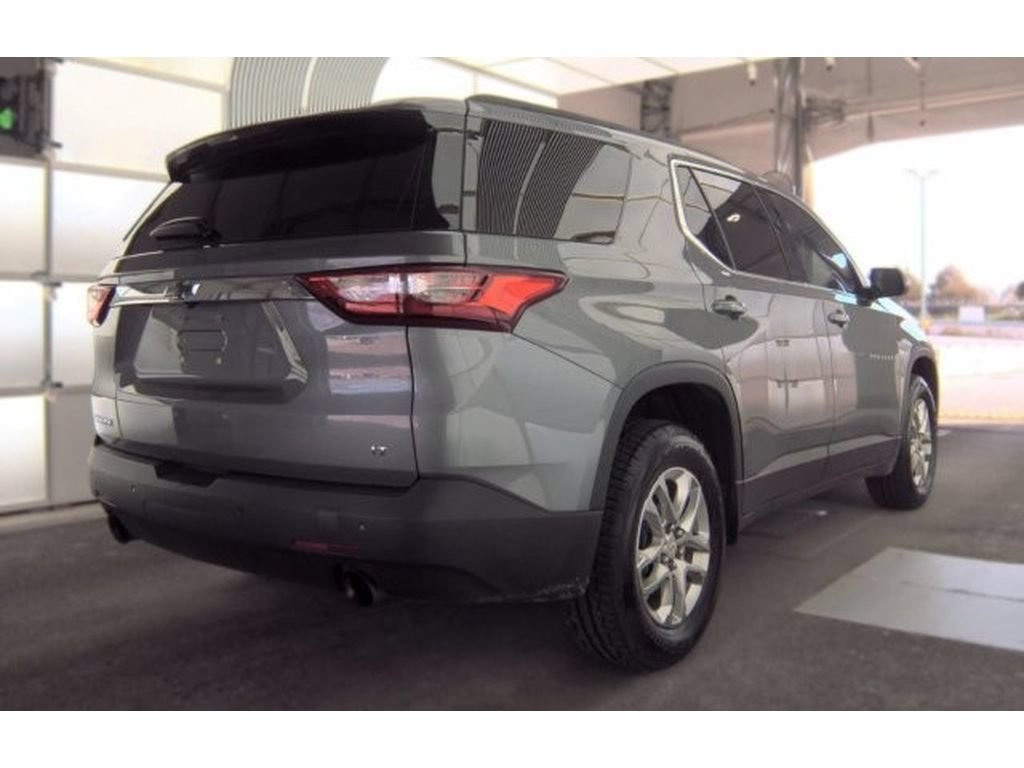 Used 2021 Chevrolet Traverse LT FWD image 3