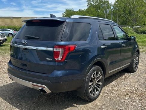 Used 2017 Ford Explorer Platinum AWD/4WD image 6